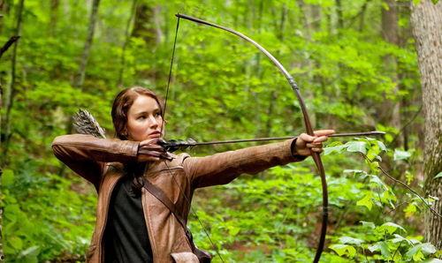 饥饿游戏,生存与背叛的残酷较量